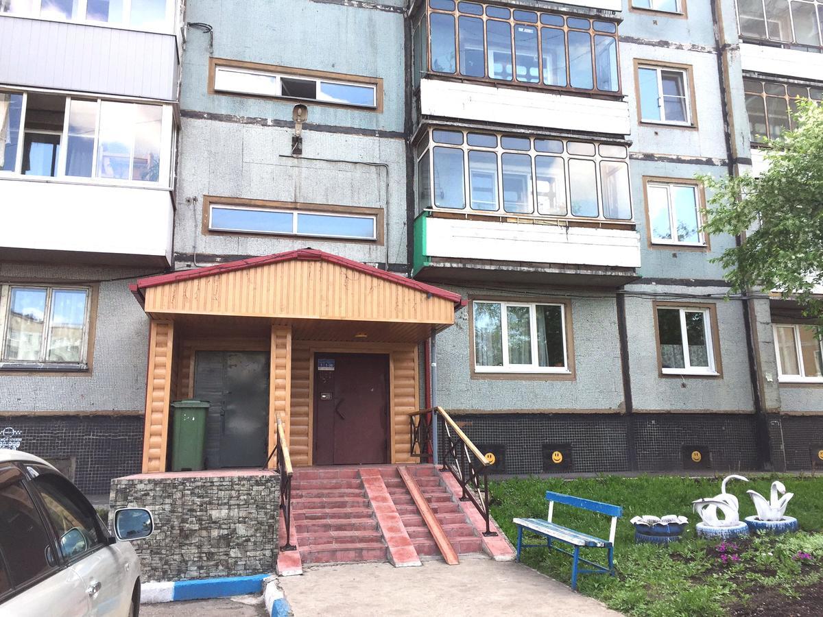 Apartment Tsiolkovskogo 27 Novokuznetsk Exterior photo